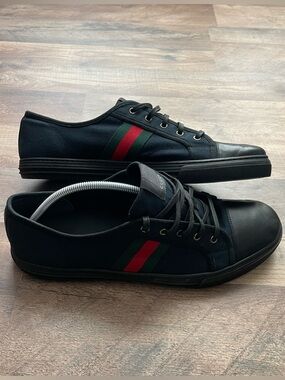 Gucci Black Canvas Low-Top Sneakers with Green and Red Stripe